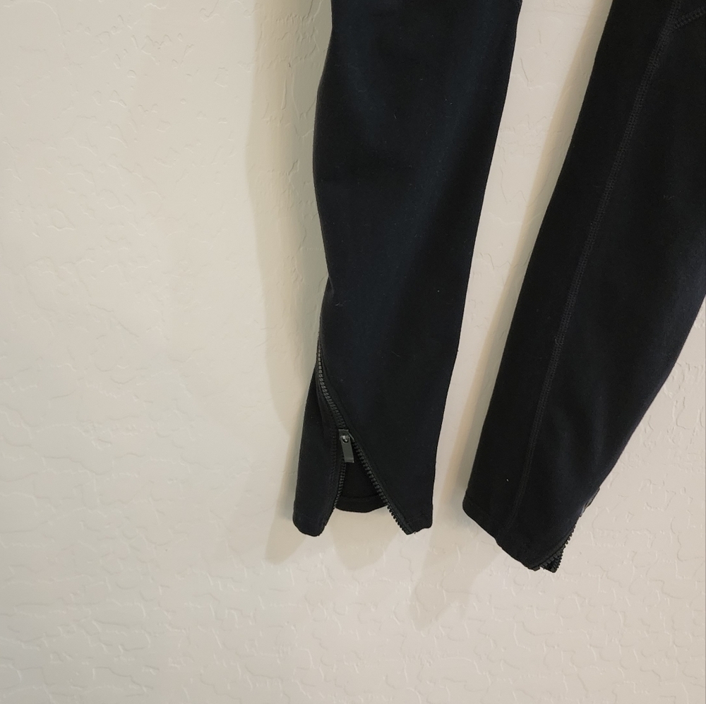 💜 Athleta Chaturanga To Town Black High Rise Leggings 348911 - Picture 4 of 7